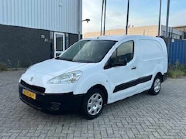 Foto van Peugeot Partner