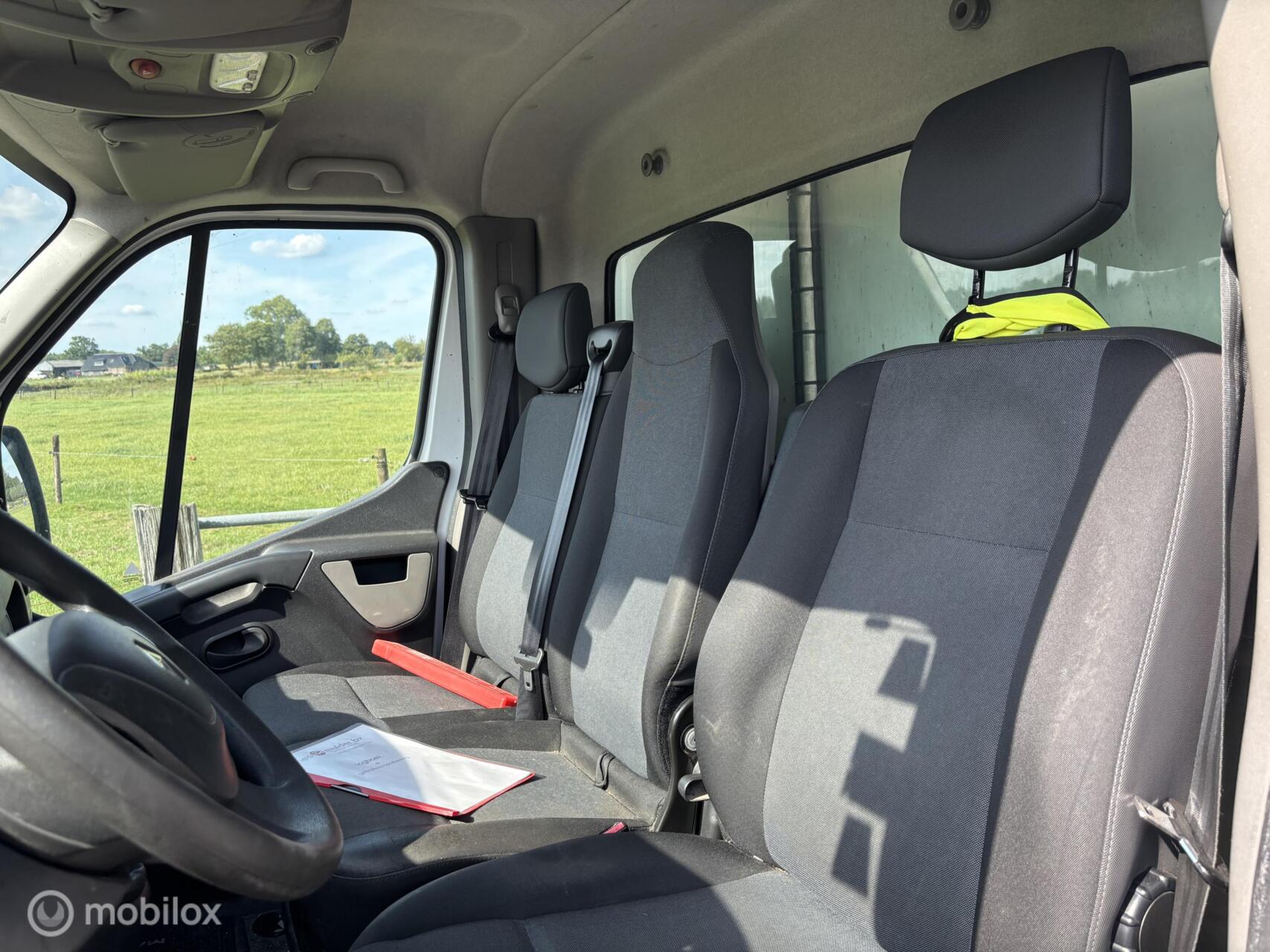 Foto van Renault Master Be-combi LVC