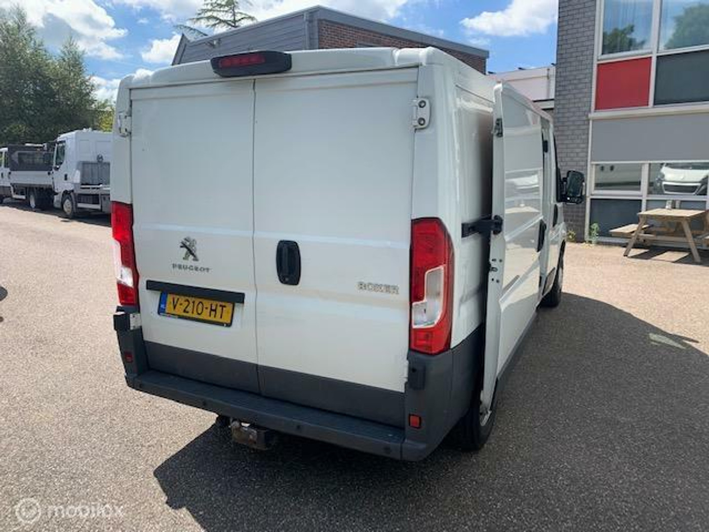 Foto van Peugeot Boxer 2.0 HDI Euro 6