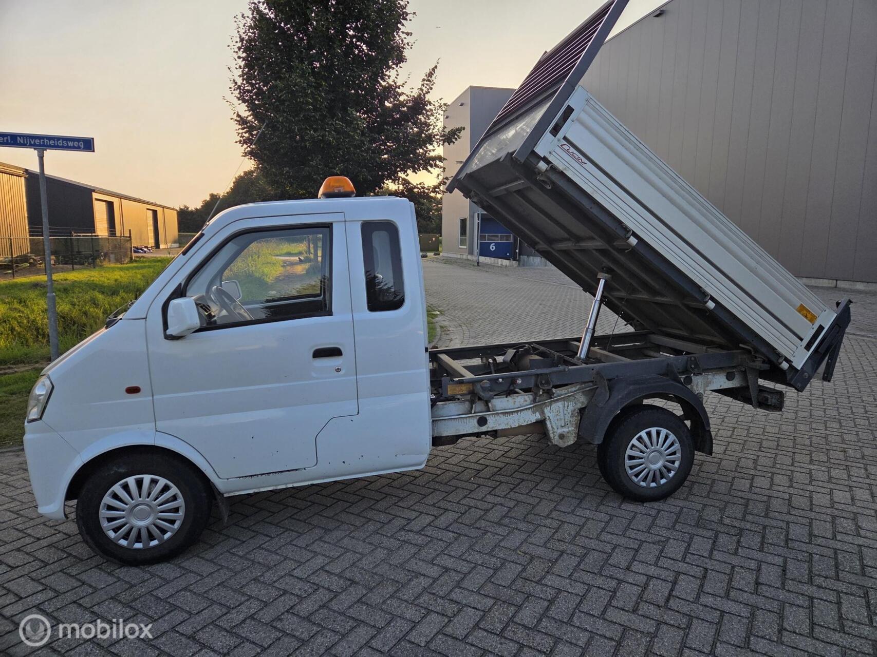 Foto van DFSK K-serie