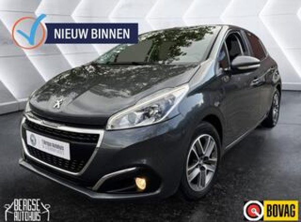 Peugeot 208 1.2 PureTech Blue Lion 2017 - voorkant