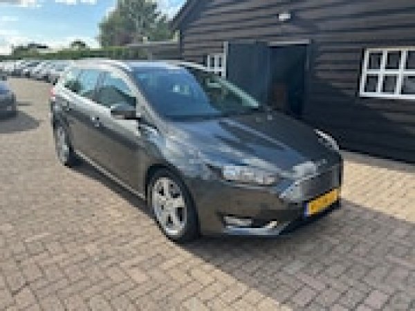 Ford Focus 1.0 First Edition 2015 - voorkant