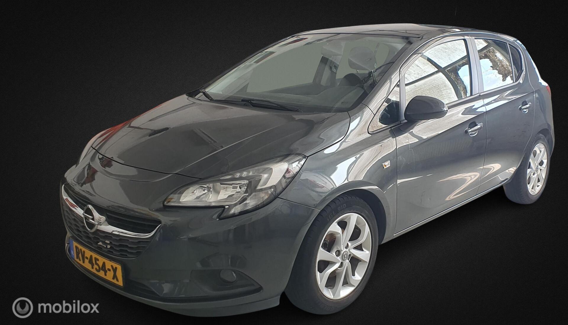 Opel Corsa 1.4 Online Edition 2017 - voorkant
