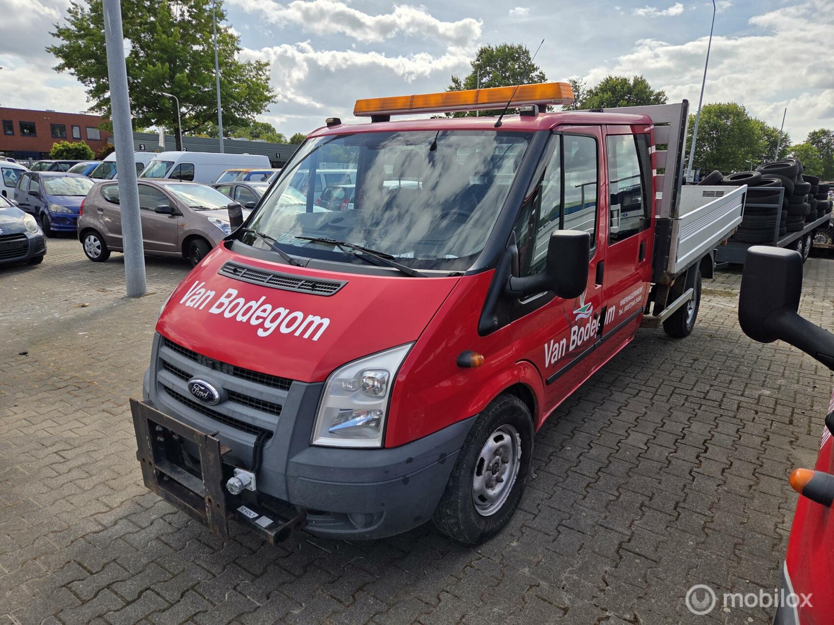 Ford Transit 330l CDCLB 115dpf 4,27 330L 2.4 TDCI DC 2011 - voorkant
