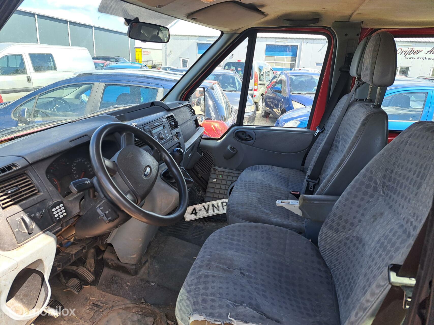 Foto van Ford Transit 330l CDCLB 115dpf 4,27