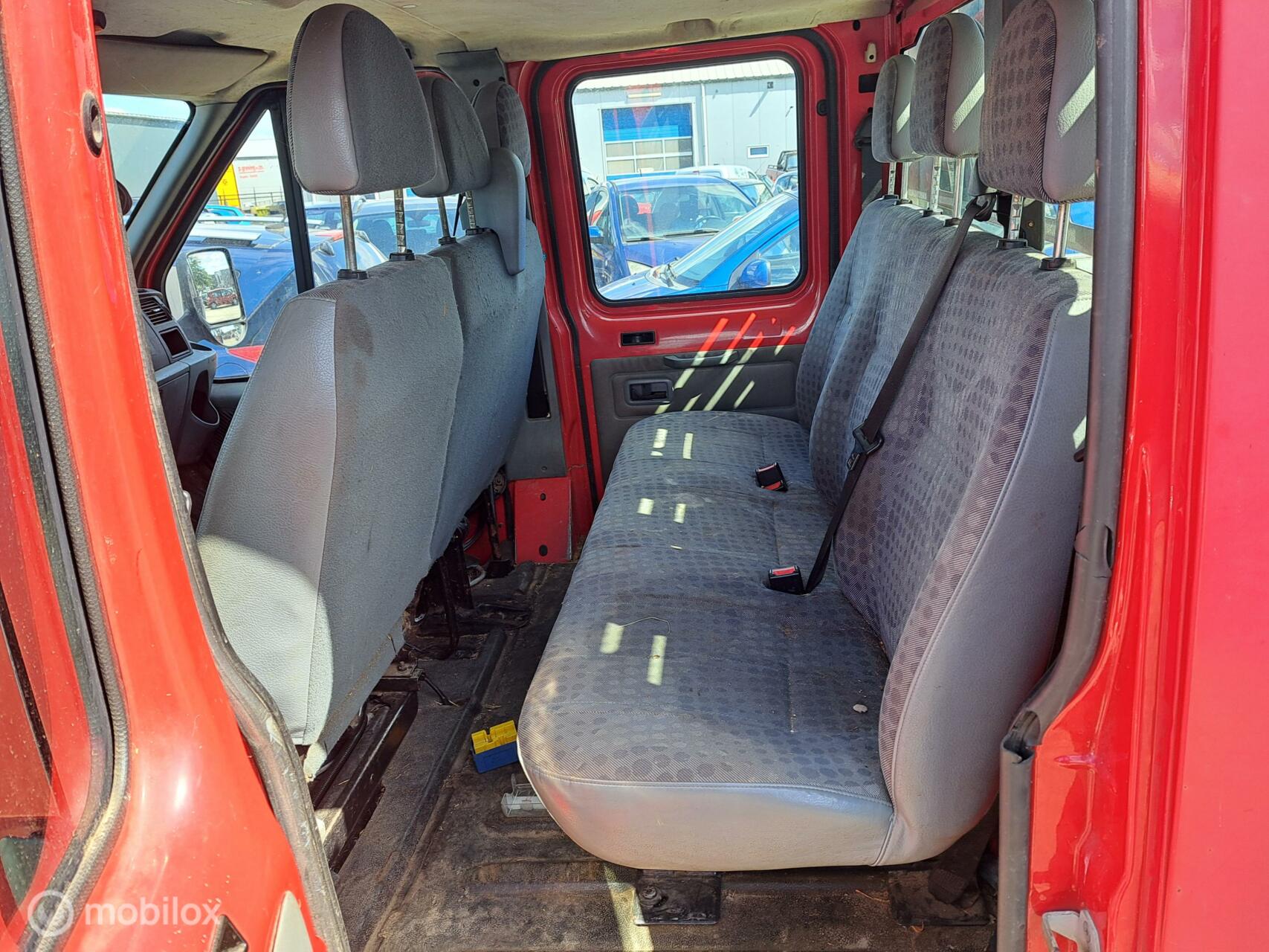 Foto van Ford Transit 330l CDCLB 115dpf 4,27