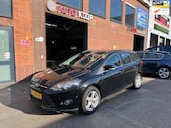 Ford Focus 1.0 EcoBoost Titanium 2013 - voorkant