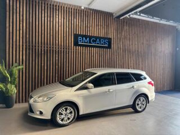 Ford Focus 1.6 TI-VCT First Edition 2011 - voorkant