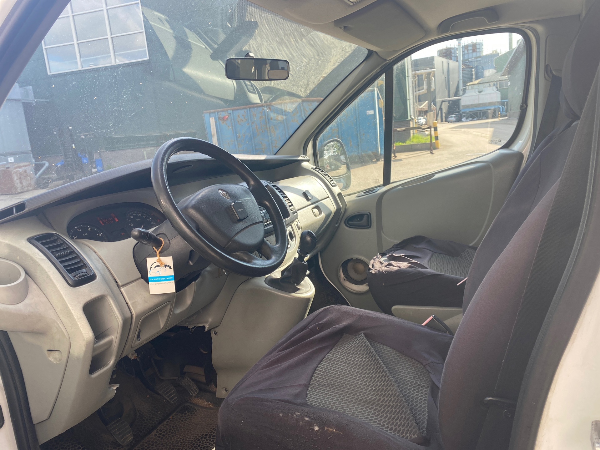 Foto van Renault Trafic T29 L1/h1 2.0 Dci 66kw E4
