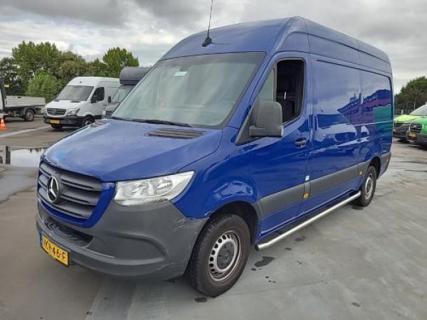 Mercedes-Benz Sprinter 315 1.9 CDI L2H2 DC 2021 - voorkant
