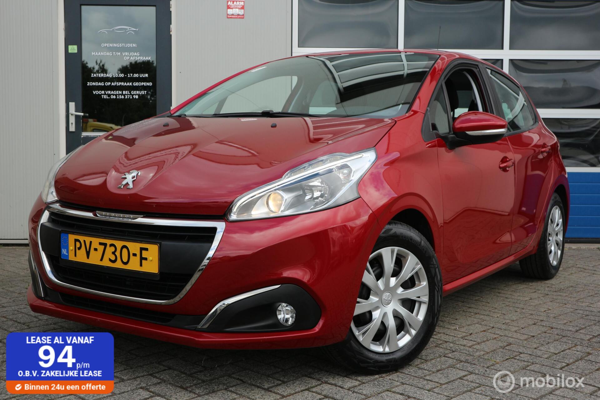 Peugeot 208 1.2 PureTech Blue Lion AIRCO/PDC/NAVI/NAP 2017 - voorkant