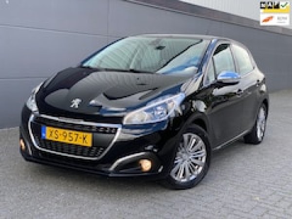 Peugeot 208 1.2 PureTech Blue Lease Allure 2019 - voorkant