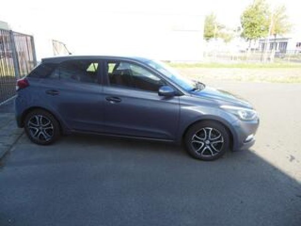 Hyundai I20 1.2 HP i-Motion 2015 - voorkant