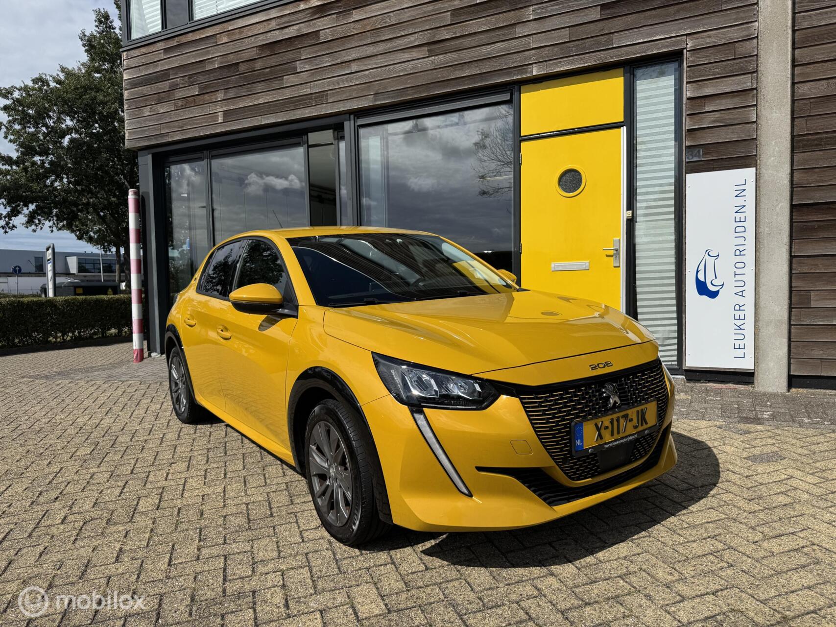 Peugeot 208 EV Blue Lease Allure 50 kWh beurt en garantie! 2021 - voorkant