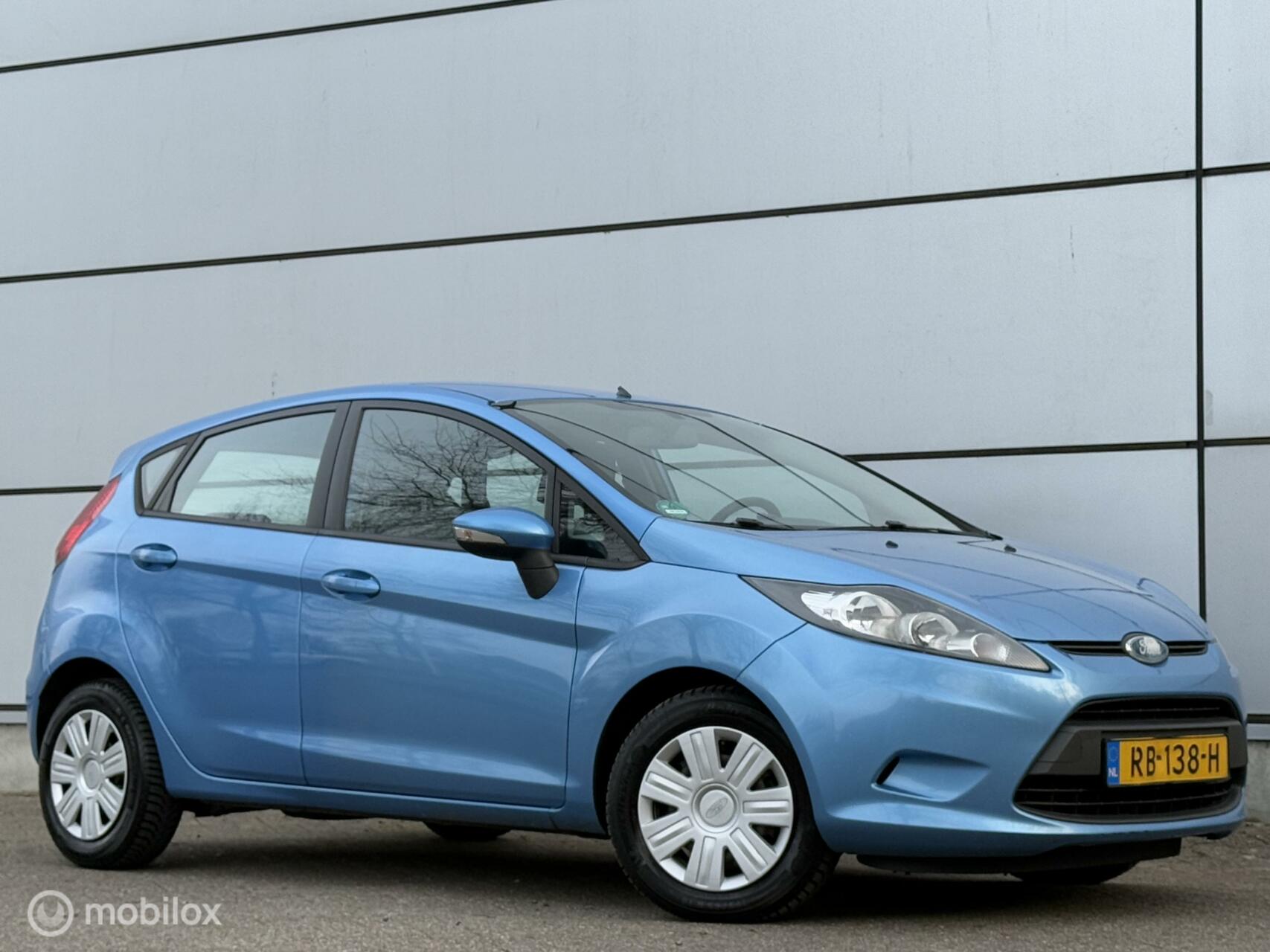 Ford Fiesta 1.4 TDCI 1e Eignr |Airco |Stuurbed |Nap |Boekjes 2010 - voorkant