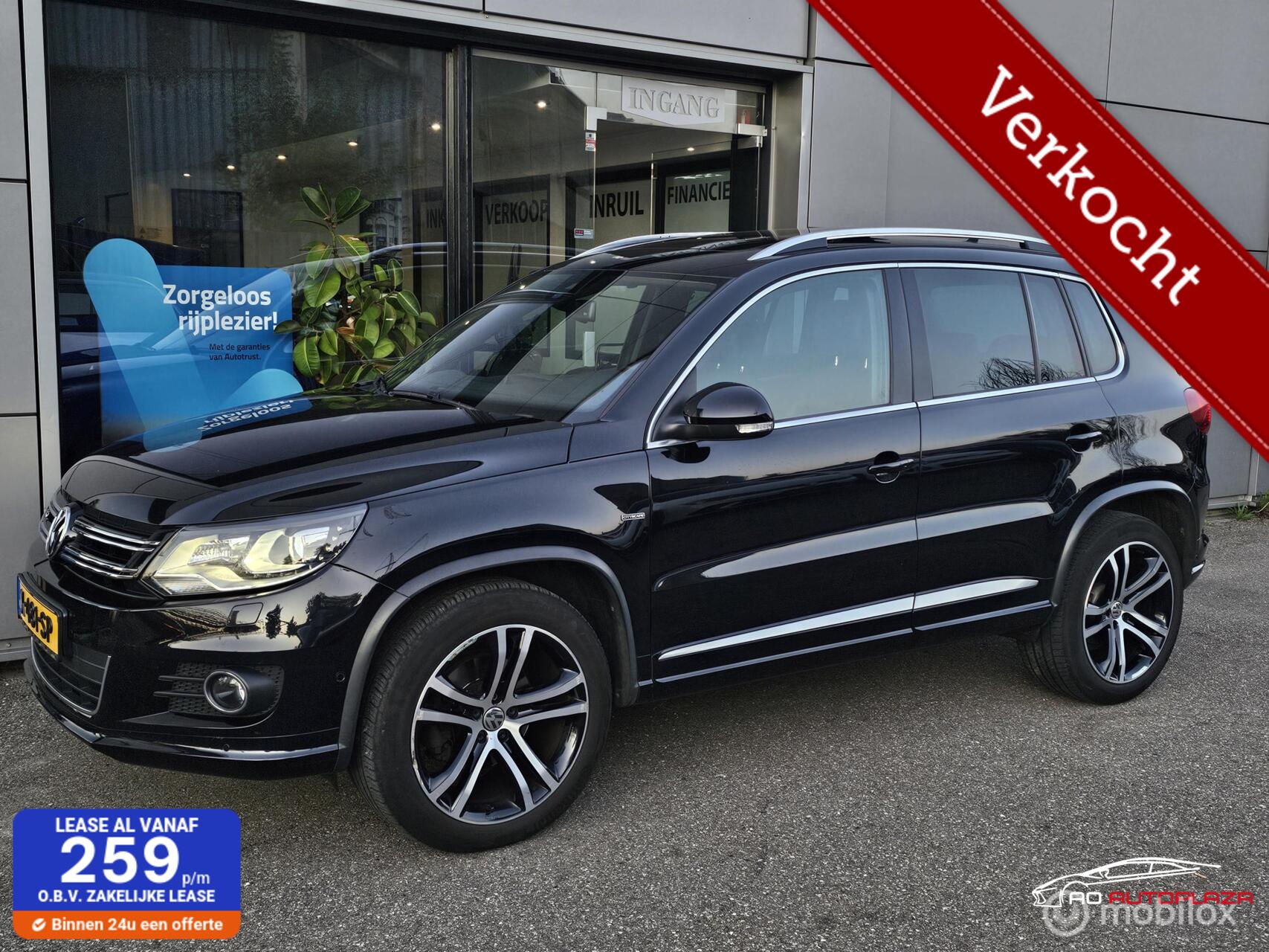 Volkswagen Tiguan 2.0 TDI R-Line Edition 4Motion Panorama/Keyless/Xenon/LED 2015 - voorkant
