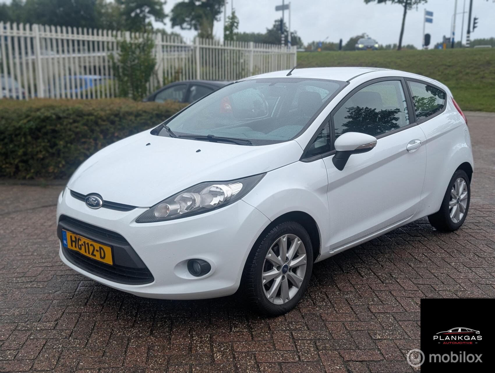 Ford Fiesta 1.25 Ghia 2011 - voorkant
