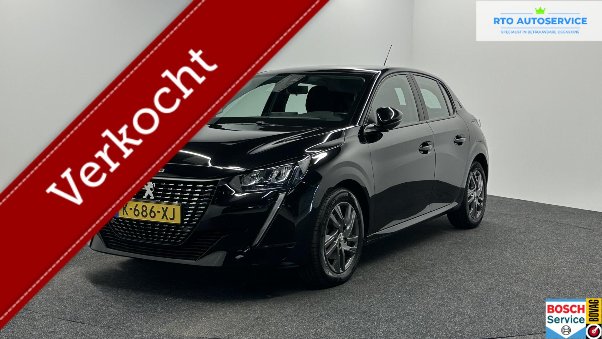 Peugeot 208 1.2 PureTech Blue Lease Active CARPLAY CRUISE NAVI LM. 2021 - voorkant