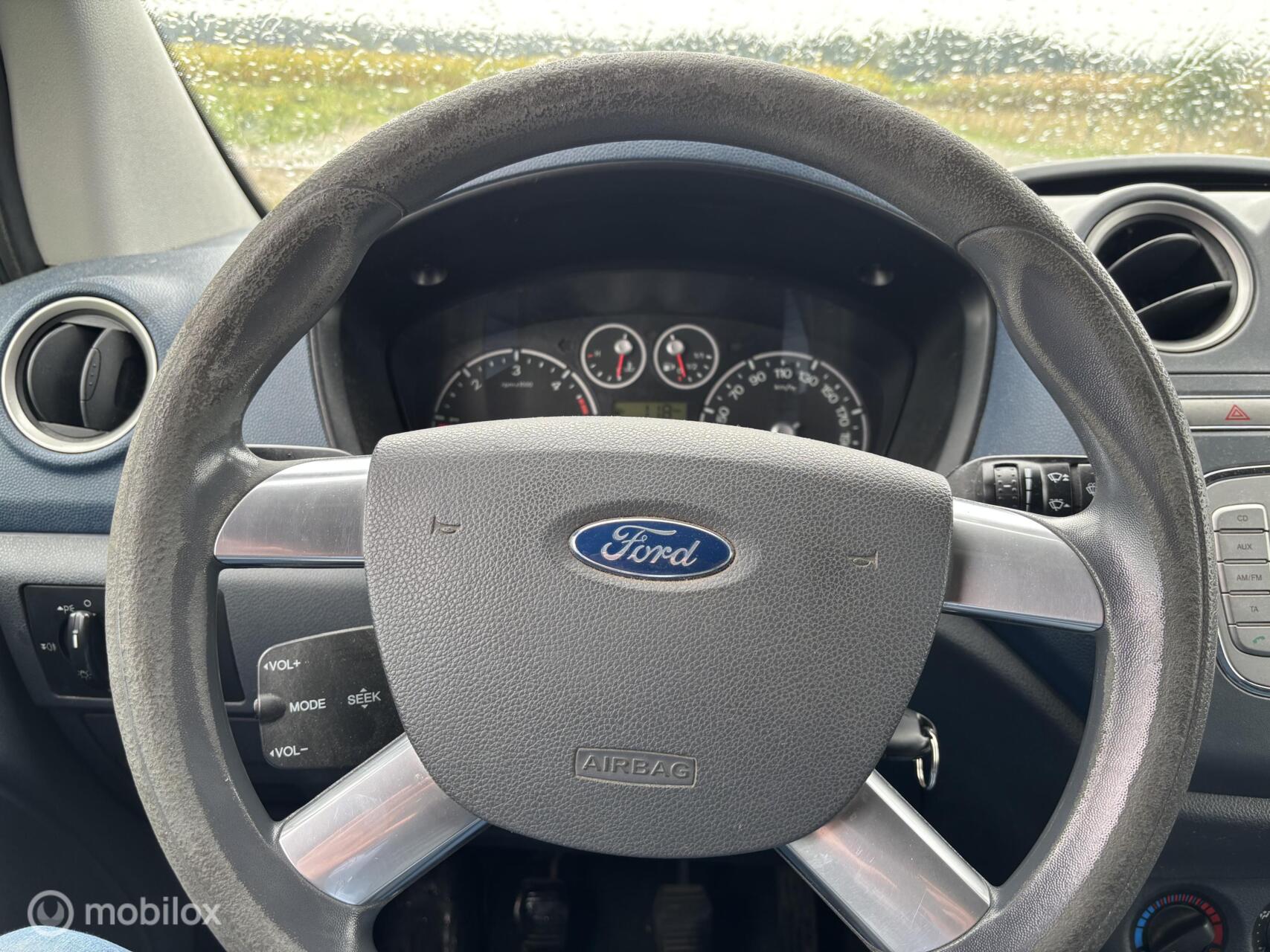 Foto van Ford Transit Connect T230l Van 90dpf