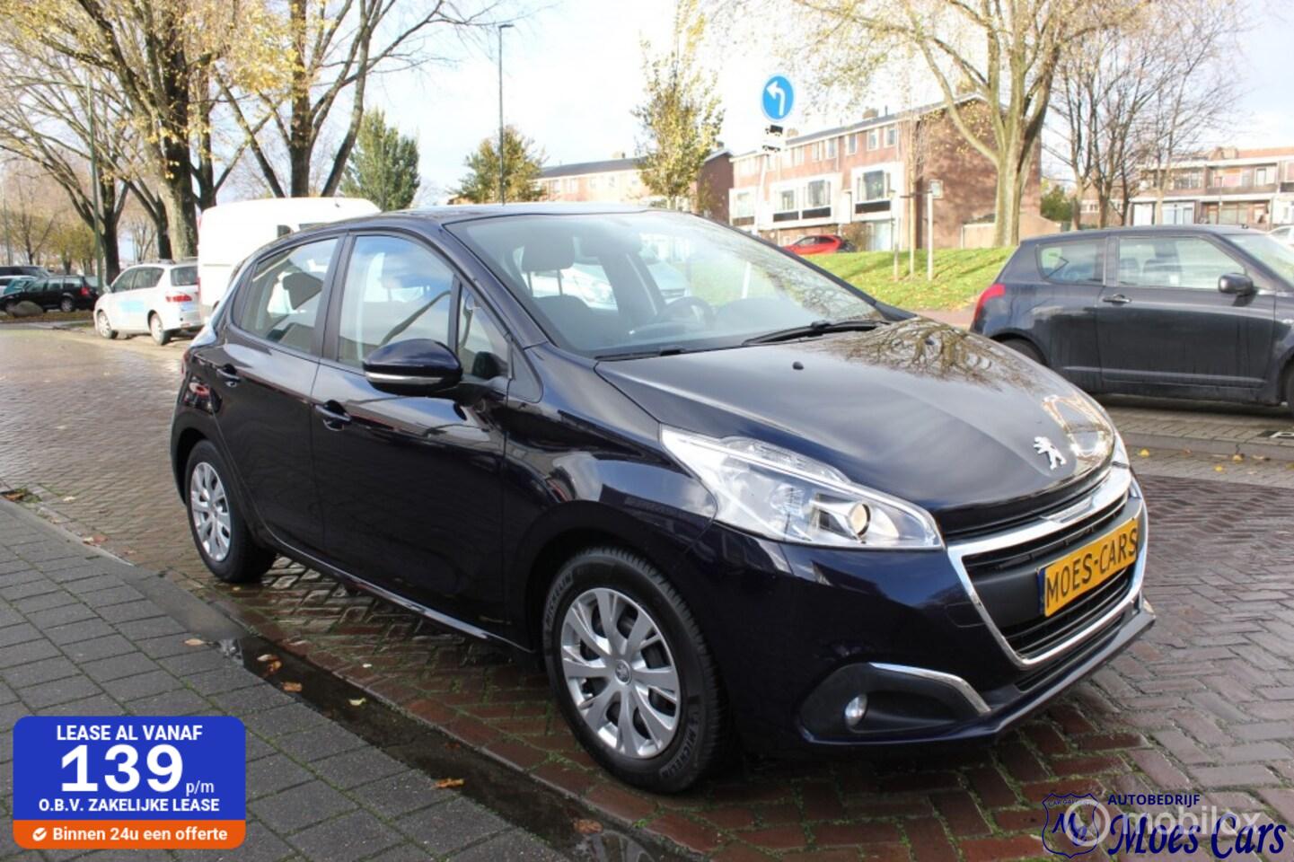 Peugeot 208 1.2 PURET. BLUE LION NAVI-CRUISE 2017 - voorkant