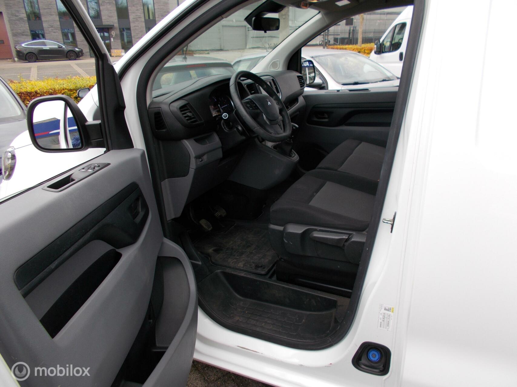 Foto van Peugeot Expert Bestel
