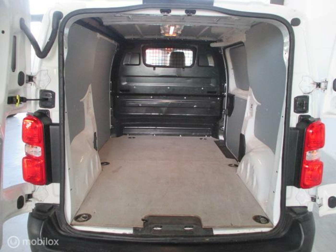 Foto van Peugeot Expert Bestel
