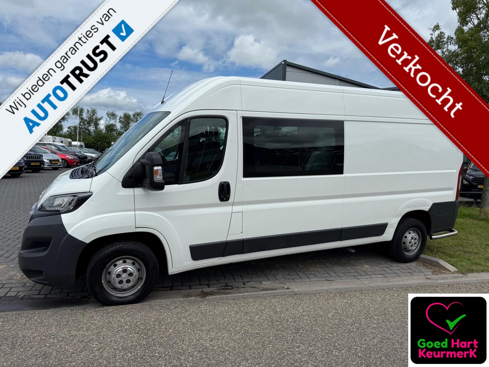 Peugeot Boxer Bestel 335 2.0 BlueHDI L3H2 Pro 7 PERS. Dubb.Cabine 2017 - voorkant