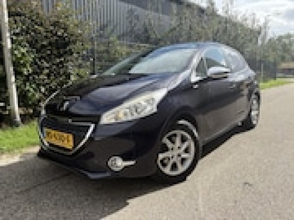 Peugeot 208 1.2 VTi Allure 2013 - voorkant