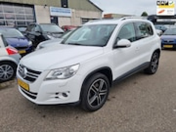 Volkswagen Tiguan 2.0 TSI Comfort&Design 4Motion 2009 - voorkant