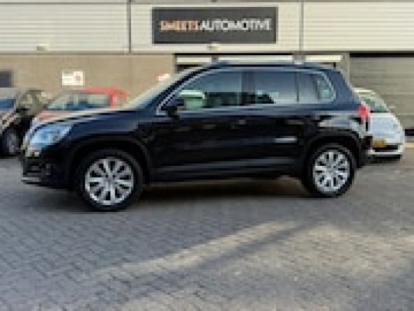 Volkswagen Tiguan  2009 - voorkant