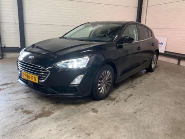 Ford Focus 1.0 EcoBoost Hybrid Titanium X Business 2020 - voorkant