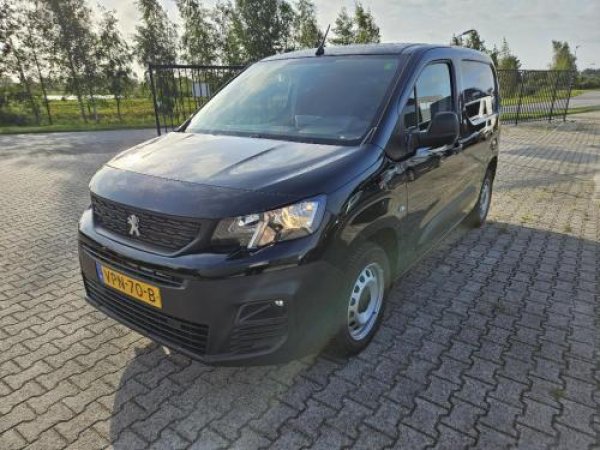 Foto van Peugeot Partner