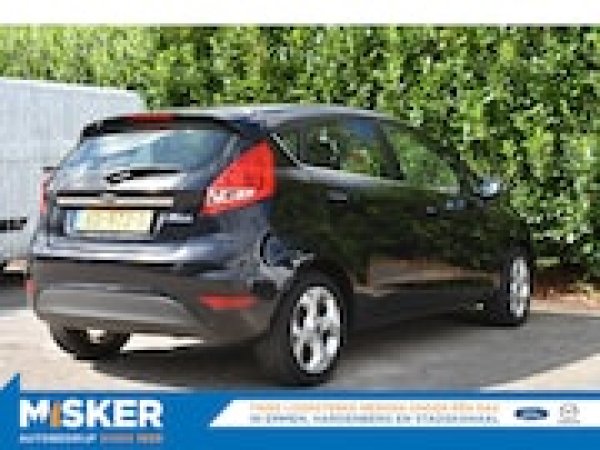 Ford Fiesta 1.4 Ghia 2010 - voorkant