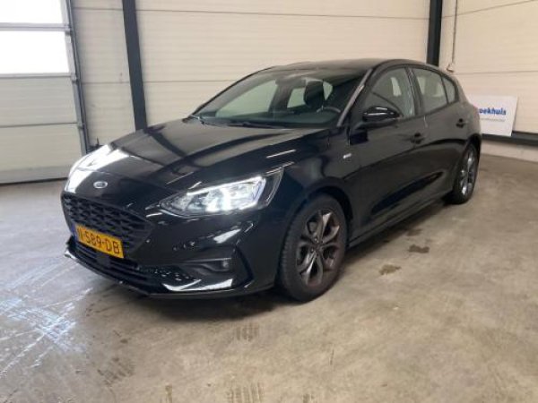 Ford Focus 1.0 EcoBoost ST Line Business 2021 - voorkant