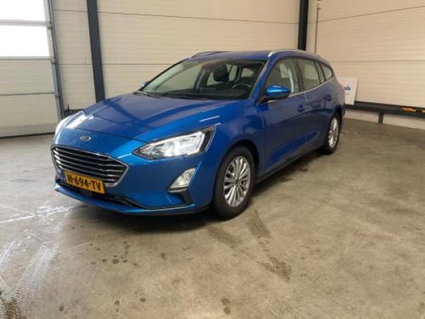 Ford Focus 1.0 EcoBoost Titanium Business 2020 - voorkant