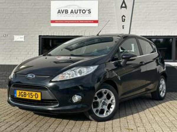 Ford Fiesta 1.4 Titanium 2012 - voorkant