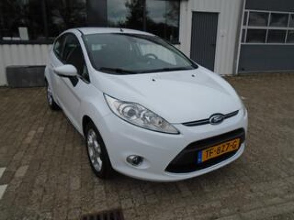 Ford Fiesta 1.25 Titanium 2012 - voorkant
