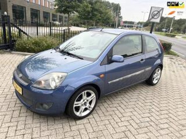 Ford Fiesta 1.3-8V Futura 2006 - voorkant