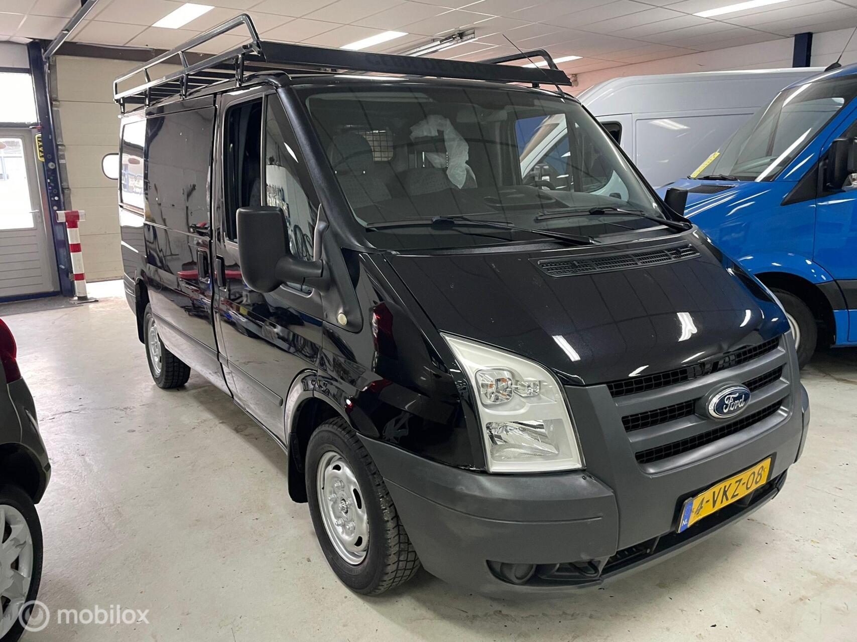 Ford Transit 260s Van 85dpf LR 4.23 260S 2.2 TDCI Airco Imperiaal Trekhaak 2011 - voorkant