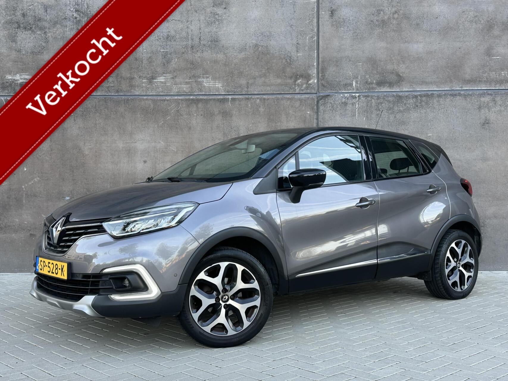 Renault Captur 0.9 TCe Intens | Navi | Camera | APK 11-2026! 2017 - voorkant