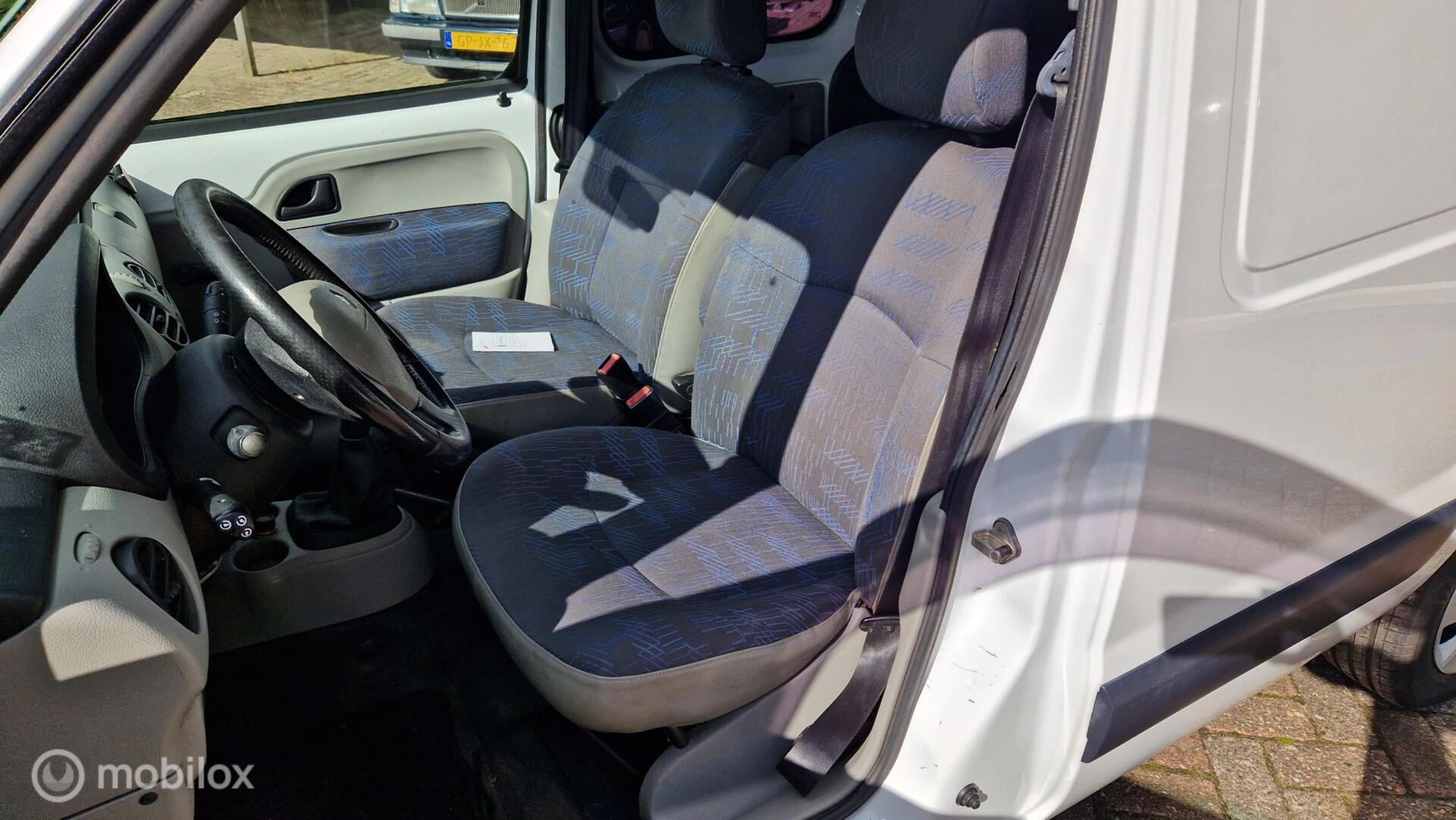 Foto van Renault Kangoo 1.5 Dci 45kw E4