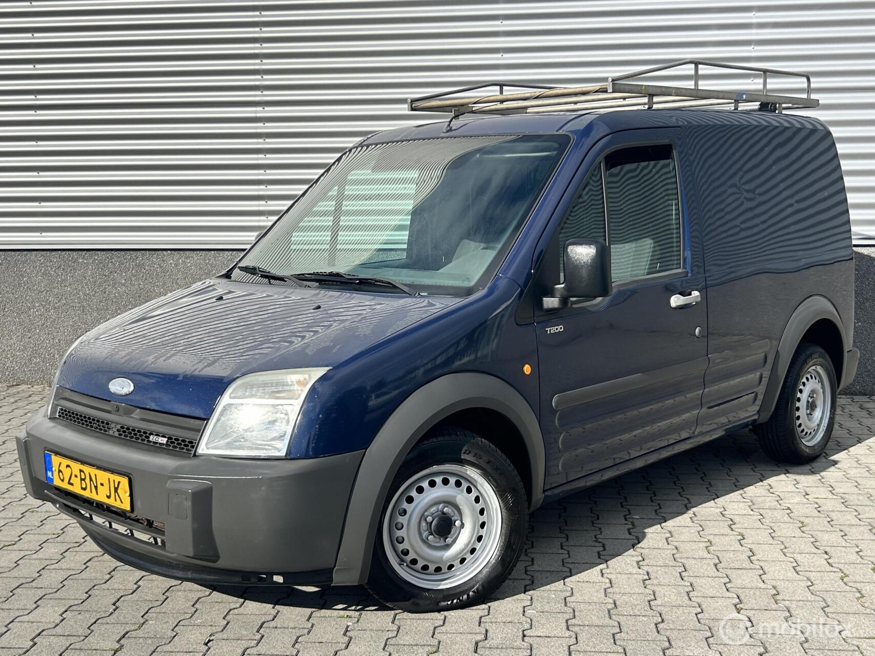 Ford Transit Connect 200s LR Van 1.8td 66 T200S 1.8 TDCi 2004 - voorkant
