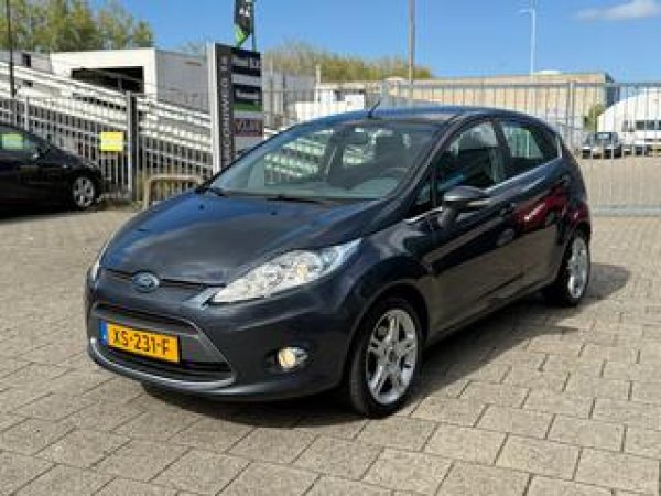Ford Fiesta 1.4 Trend 2009 - voorkant
