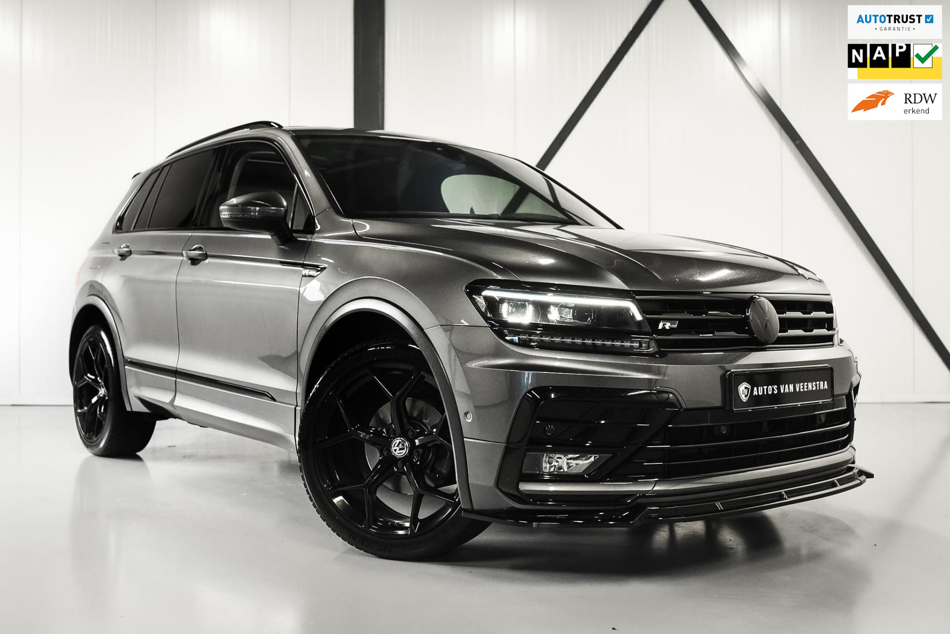 Volkswagen Tiguan 1.4 TSI ACT Highline Business R 2018 - voorkant