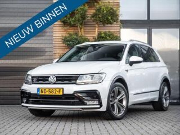 Volkswagen Tiguan 1.4 TSI Connected Series 2017 - voorkant