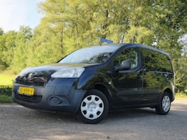 Foto van Peugeot Partner