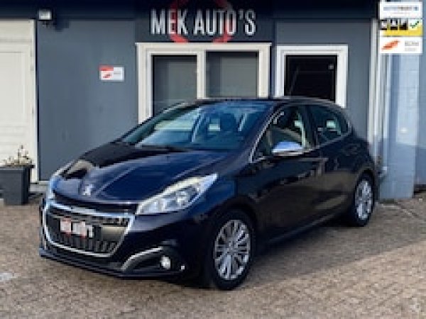Peugeot 208 1.2 PureTech Allure 2017 - voorkant