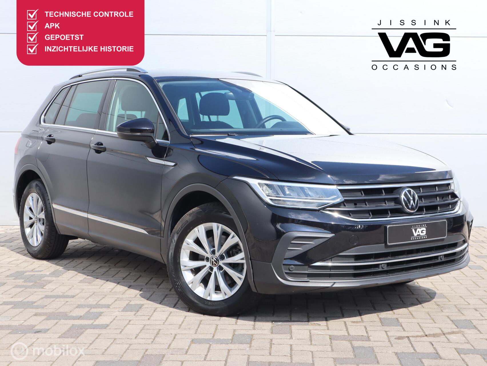 Volkswagen Tiguan 1.5 TSI Life Virtual Camera PDC ACC Lane Assist 2022 - voorkant