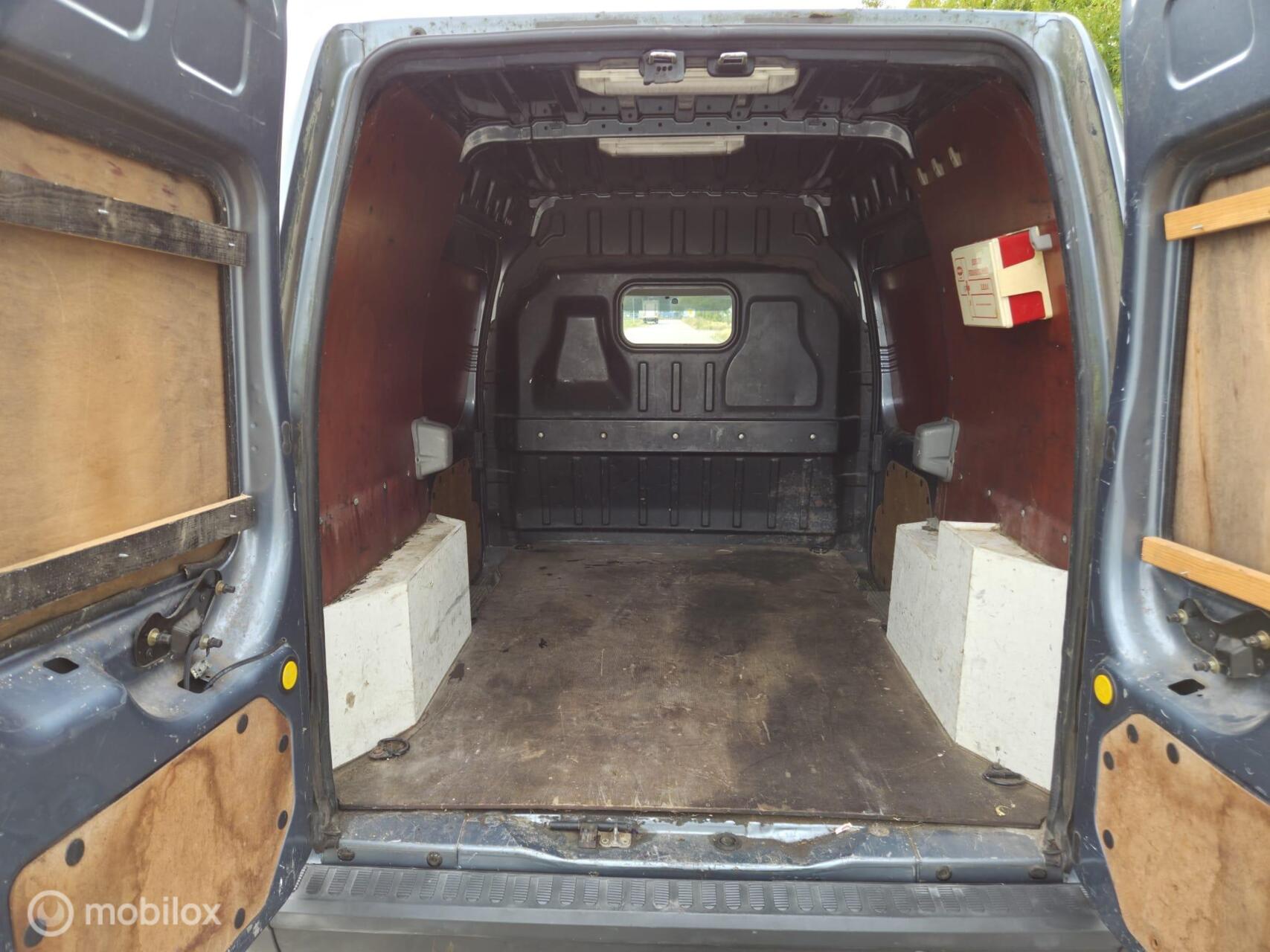 Foto van Ford Transit Connect 230l HR Van 1.8td 66