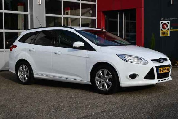 Ford Focus 1.0 EcoBoost Titanium 2013 - voorkant